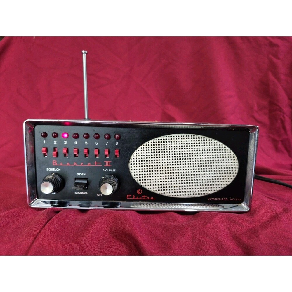 Vintage Bearcat III Electra Scanner BC-3 L/H 1978 Receiver 8 Channels Powers On